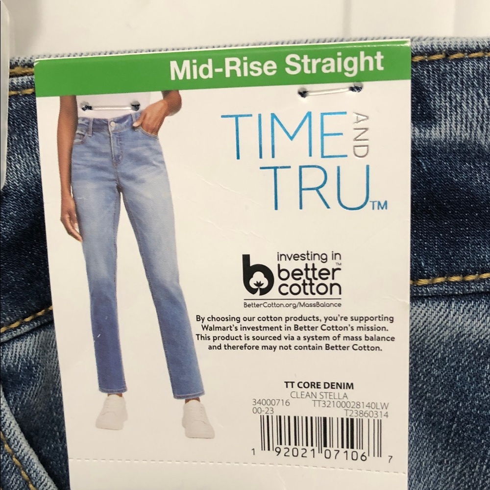 NWT womens Time and Tru  Blue Mid-Rise Straight Jeans - Picture 2 of 5